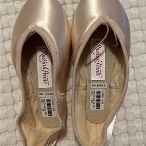 Brand New Russian Pointe Entrada Pro’s